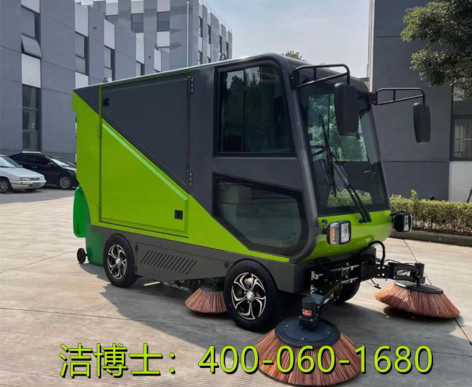 潔博士駕駛掃地車(chē)客戶(hù)案例-中交隧道局江陰靖江長(zhǎng)江隧道項(xiàng)目部